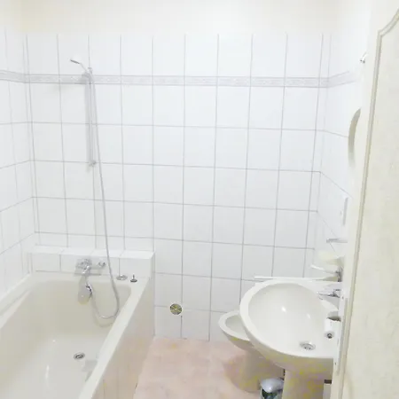 La Luna Apartment *